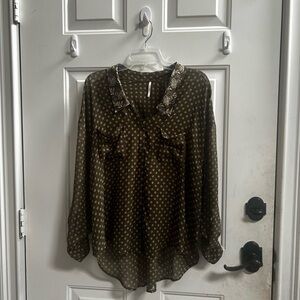 Free People Easy Rider button down Olive Green Printed Blouse w/ Contrast Collar